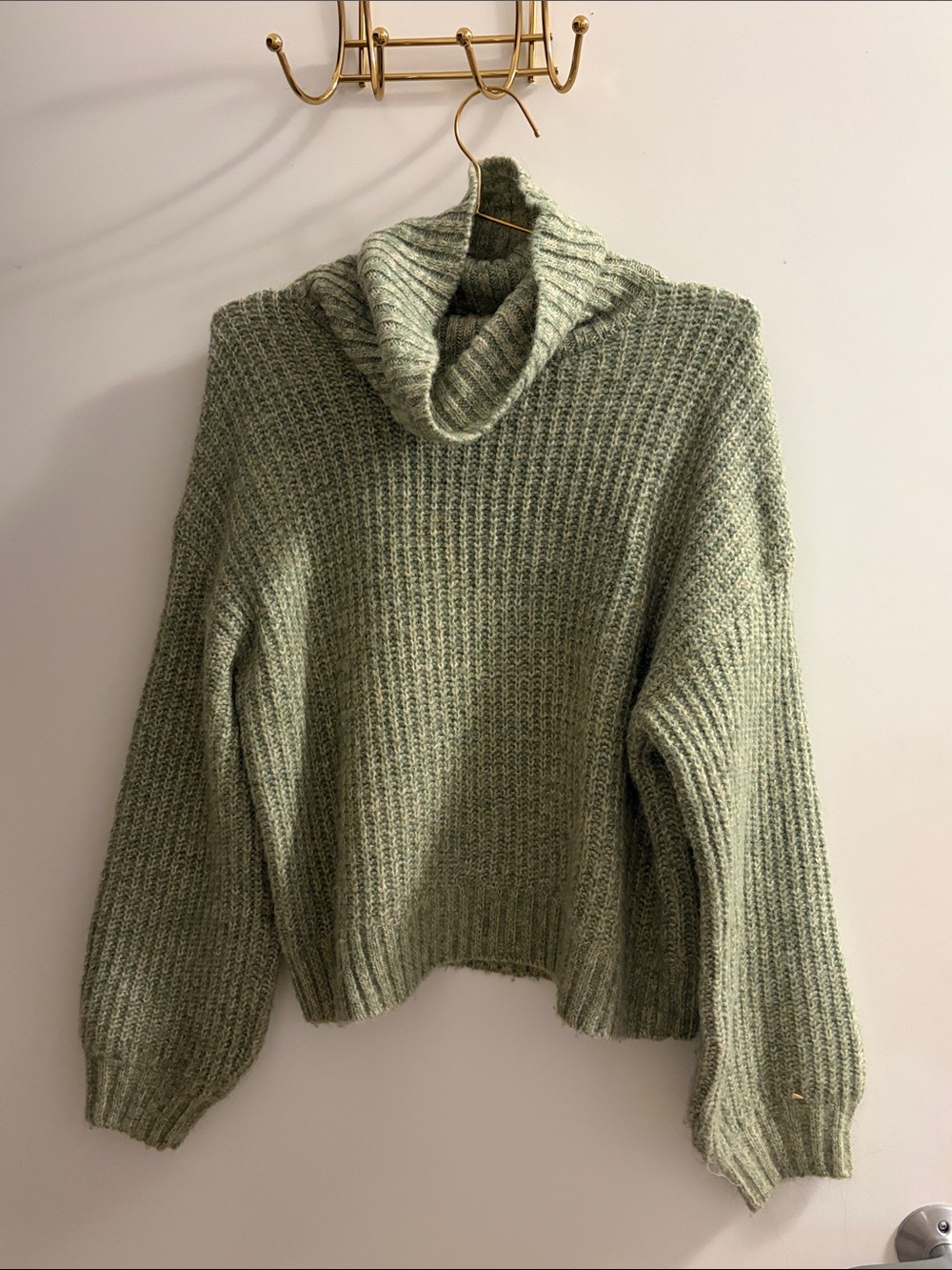 OLD NAVY Cozy Olive Green Turtleneck Sweater